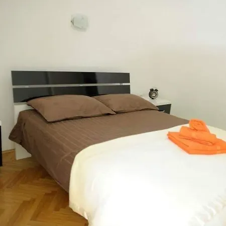 Apartman Lola 2